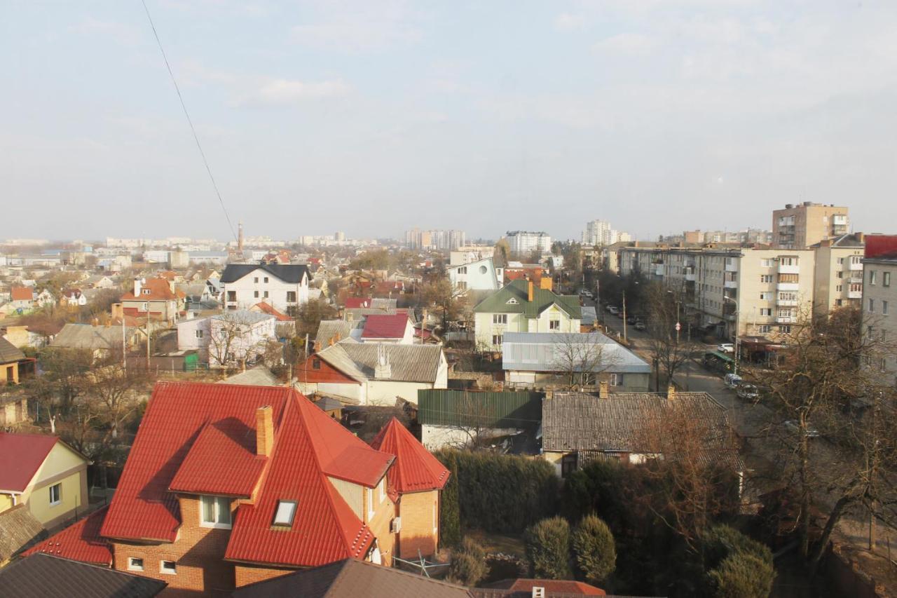 Квартира Студія В Центрі Міста Apartment Lutsk Exterior photo